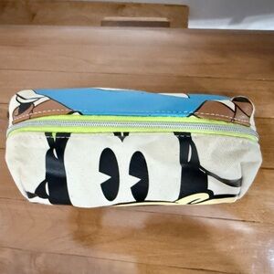 Disney Store Goofy Toiletry Bag